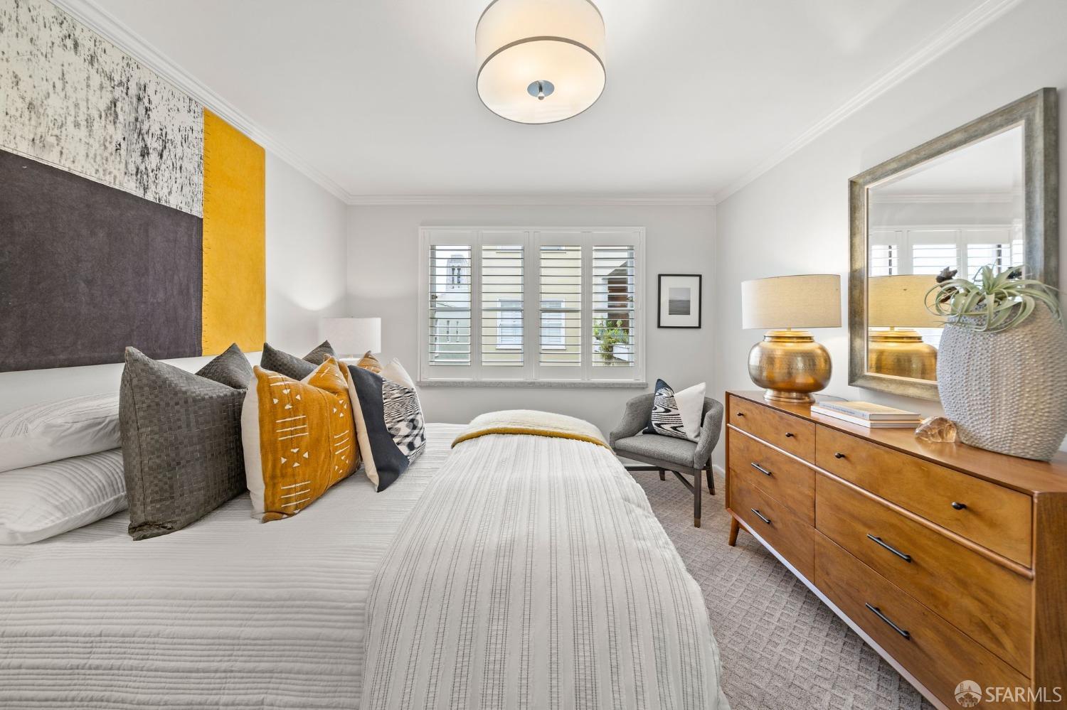 1260 Clay Street # 205