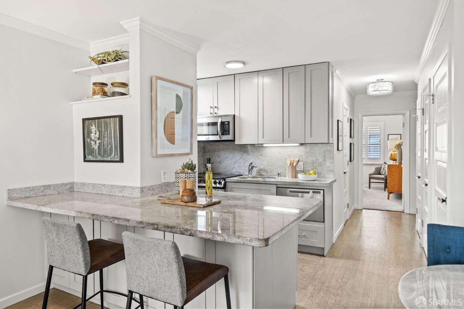 1260 Clay Street # 205