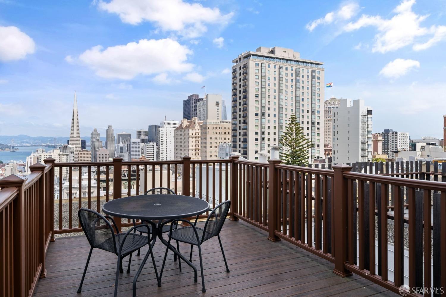 1260 Clay Street # 205