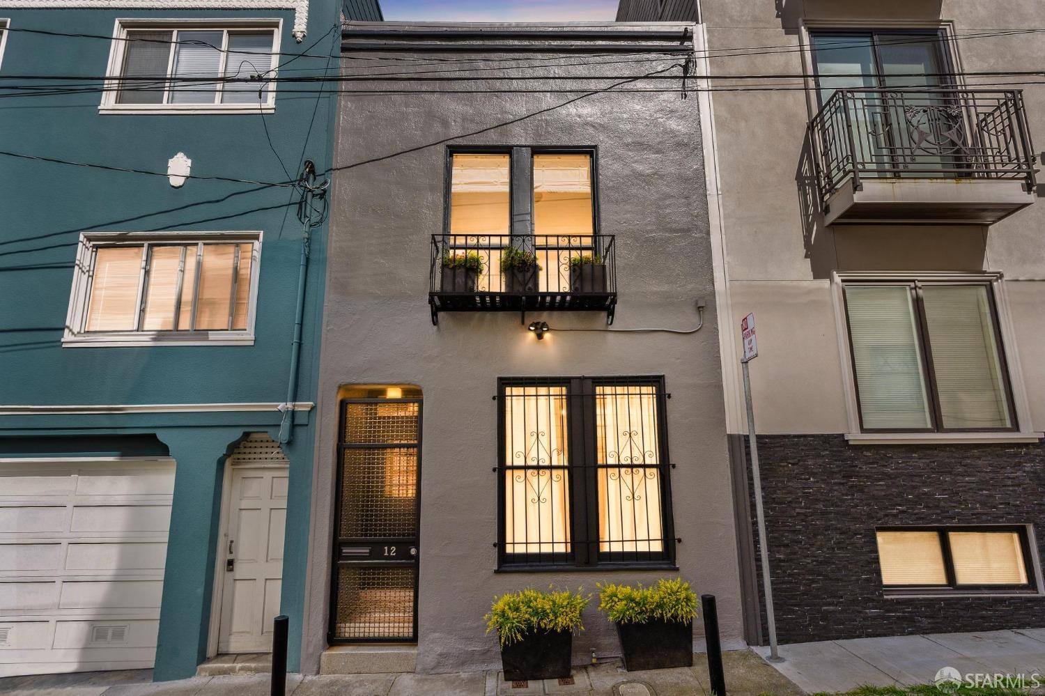 12 Auburn Street