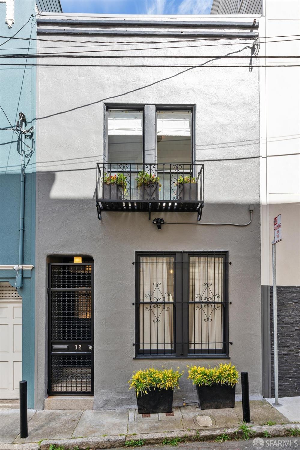 12 Auburn Street