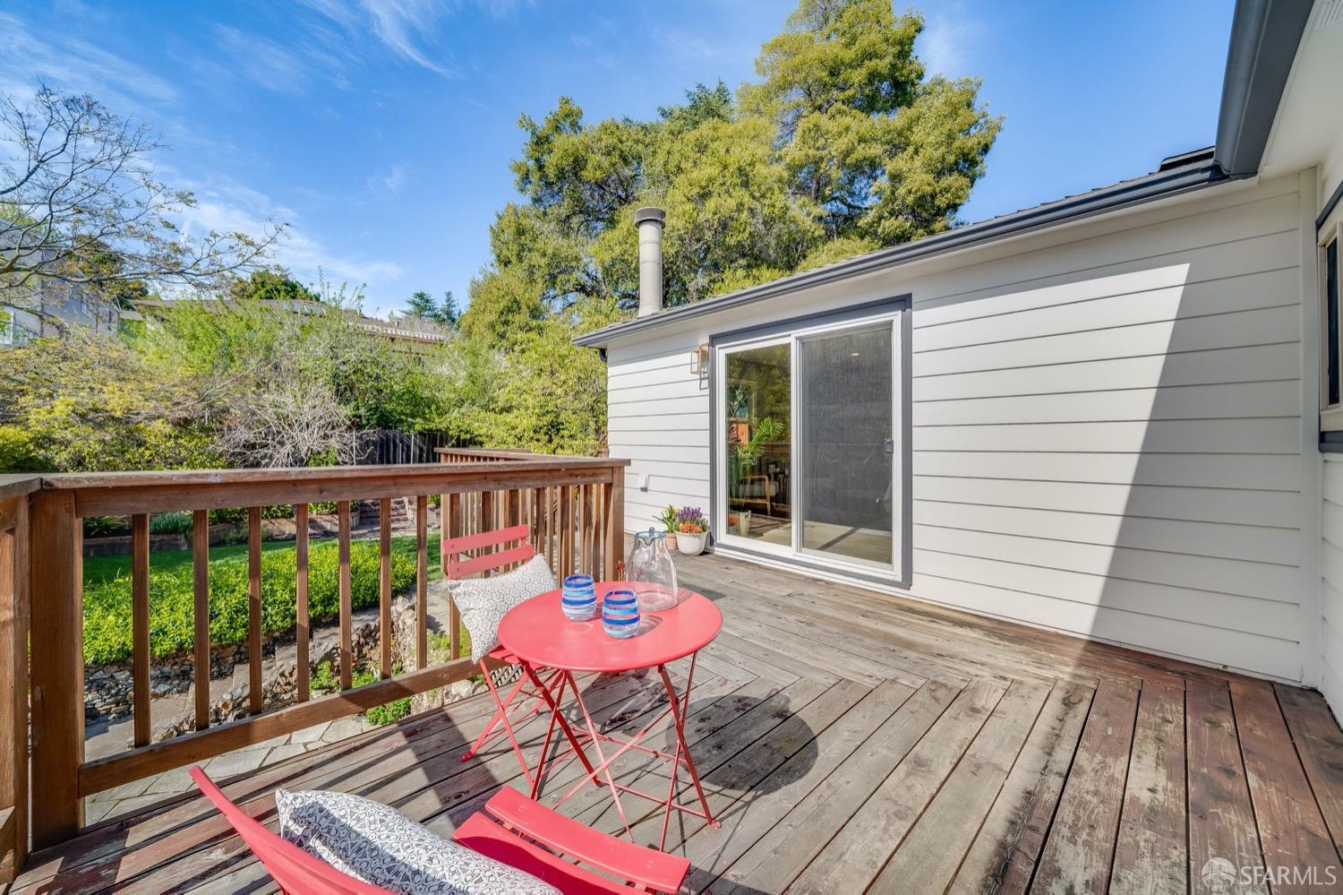 3441 Oak Knoll Boulevard