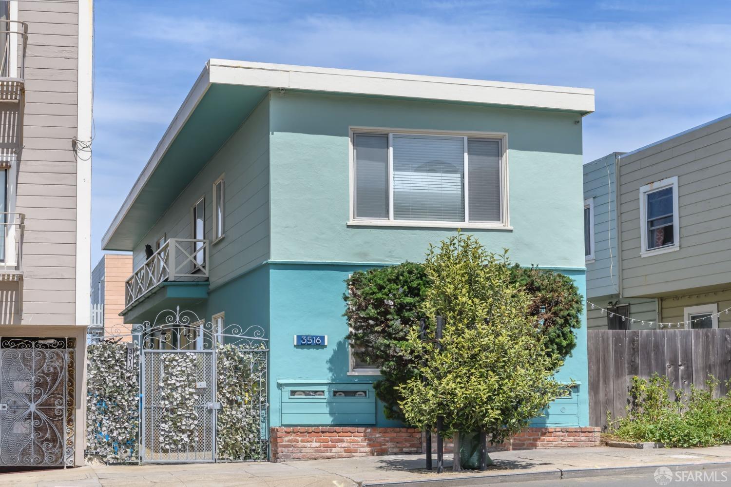 3516 Taraval Street