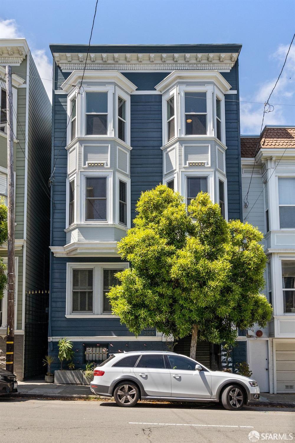 2686 Bush Street