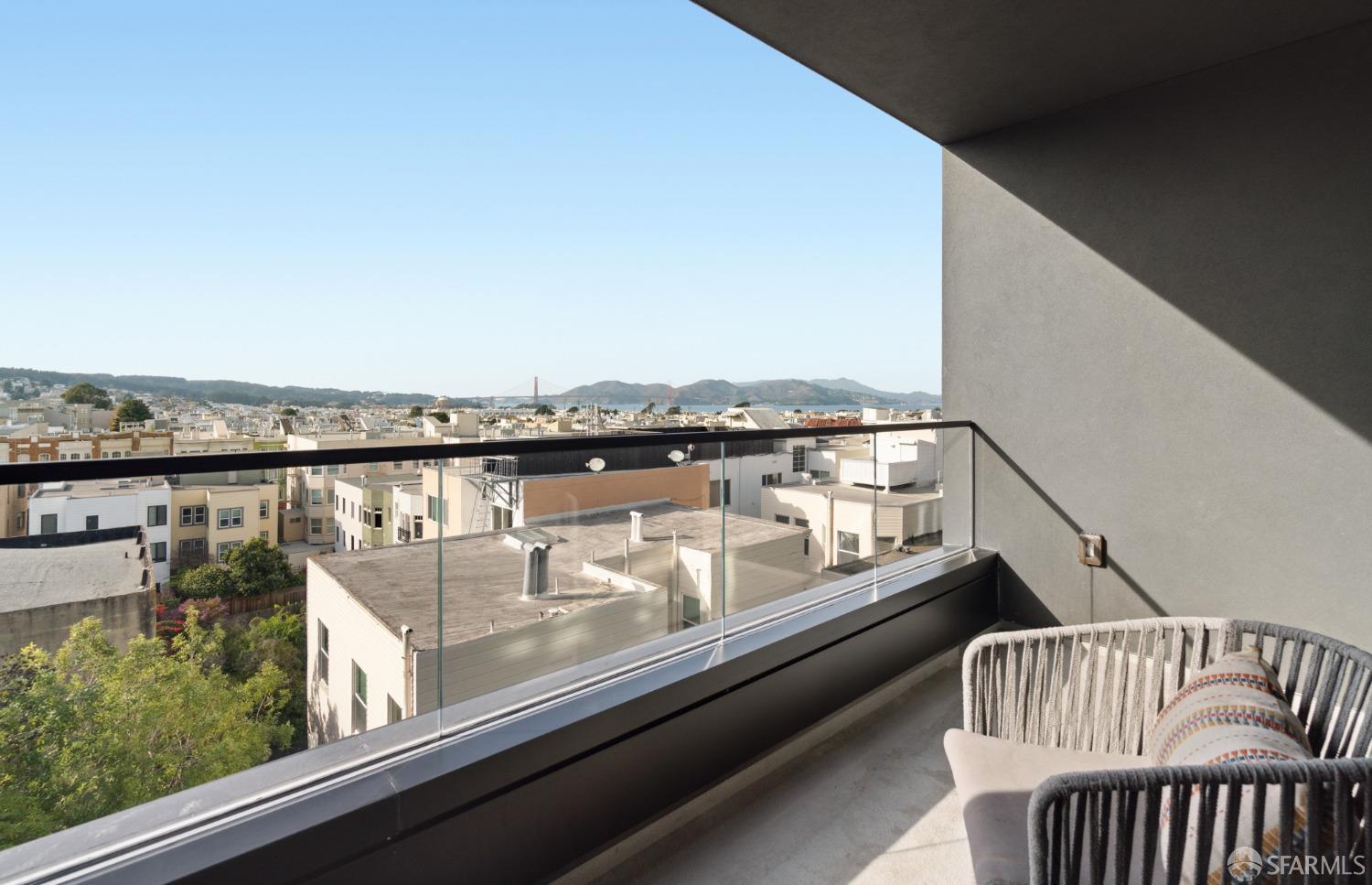 2525 Van Ness Avenue # 601