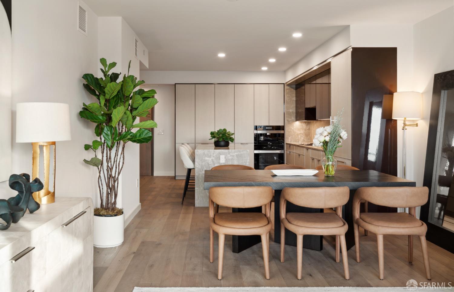 2525 Van Ness Avenue # 601