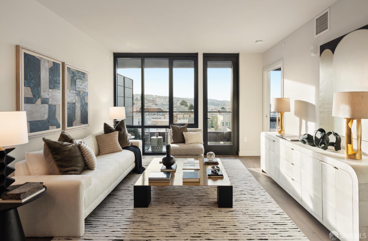 2525 Van Ness Avenue # 601