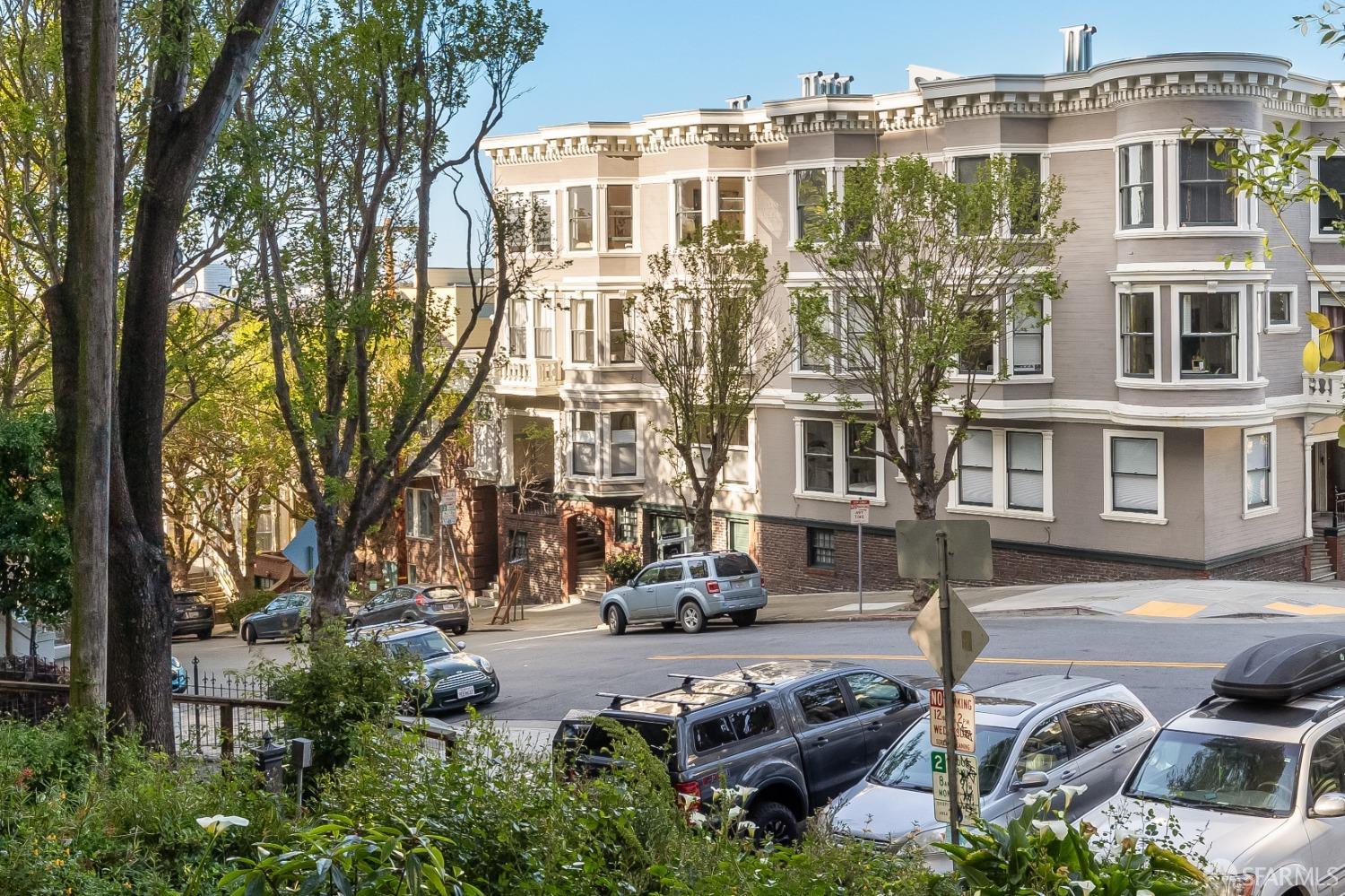 16 Broderick Street