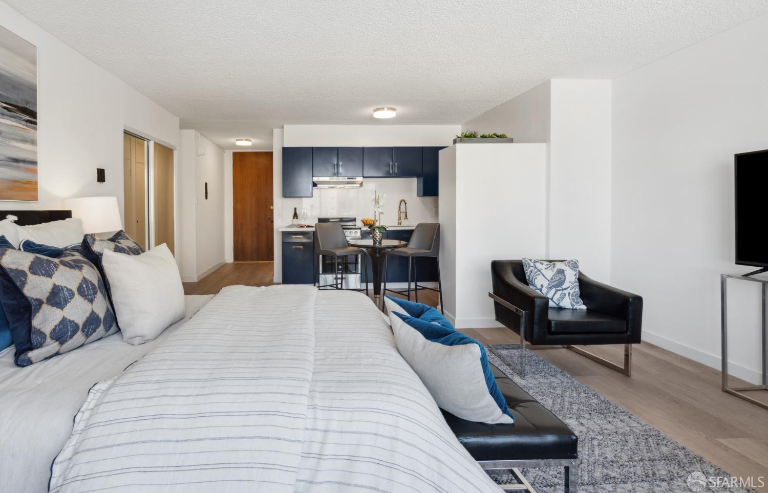 1001 Pine Street # 1012