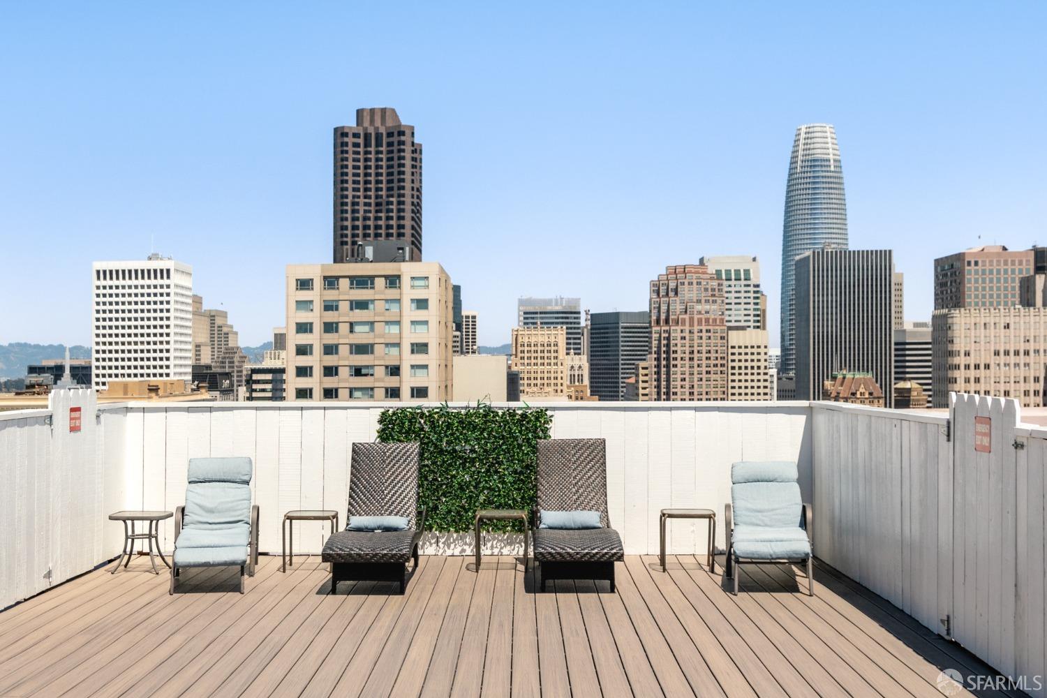 1001 Pine Street # 1012