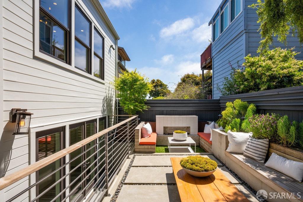 228 Ellsworth Street