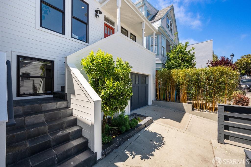 228 Ellsworth Street