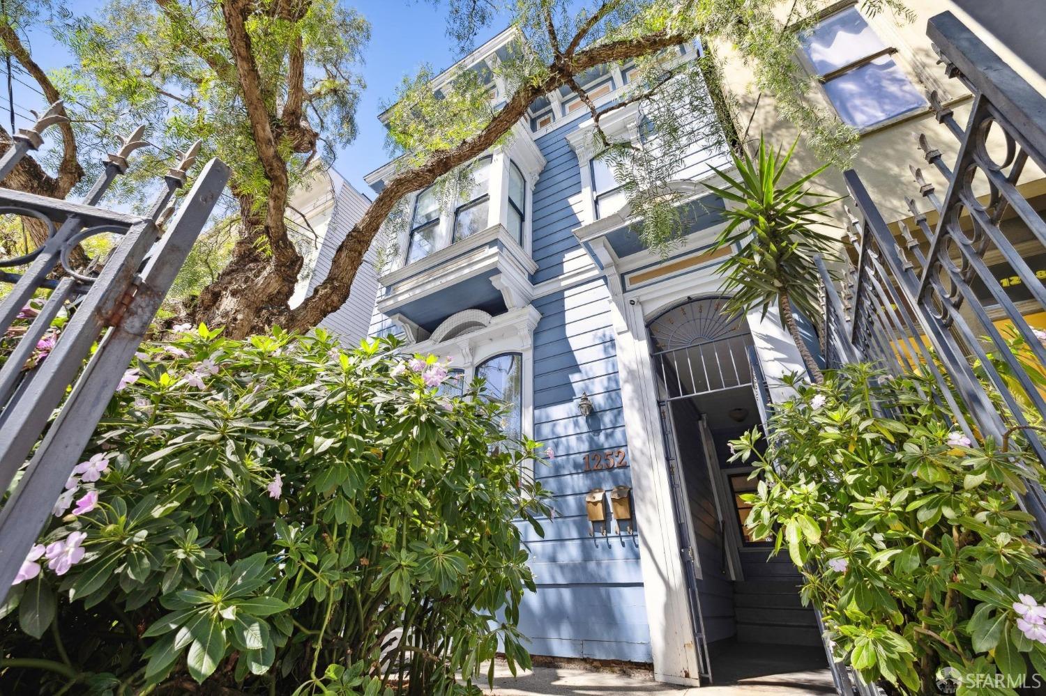 1252 South Van Ness Avenue