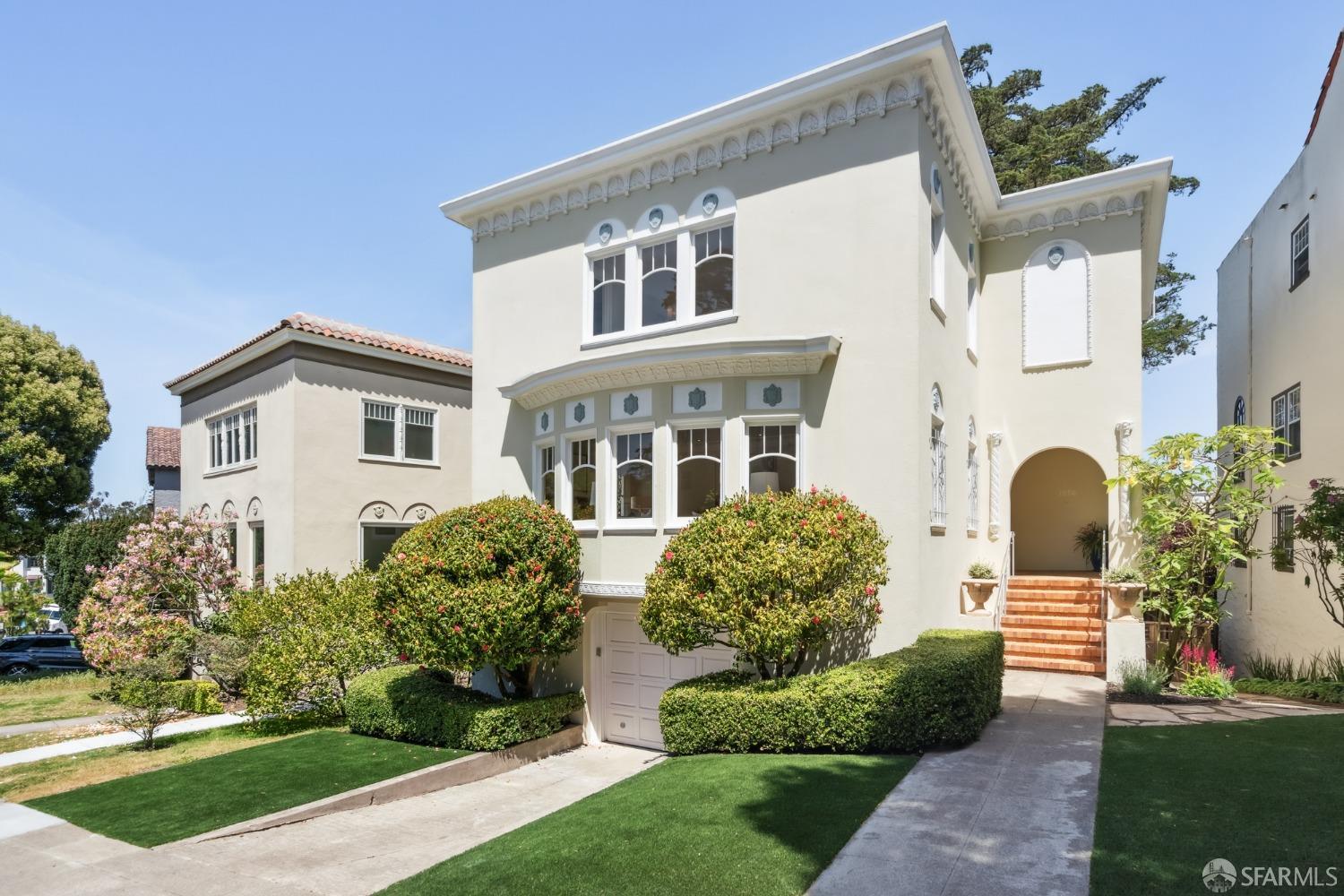 1990 8th Avenue