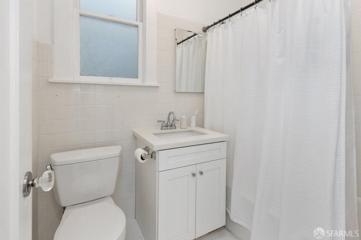 3235 Gough Street # 206