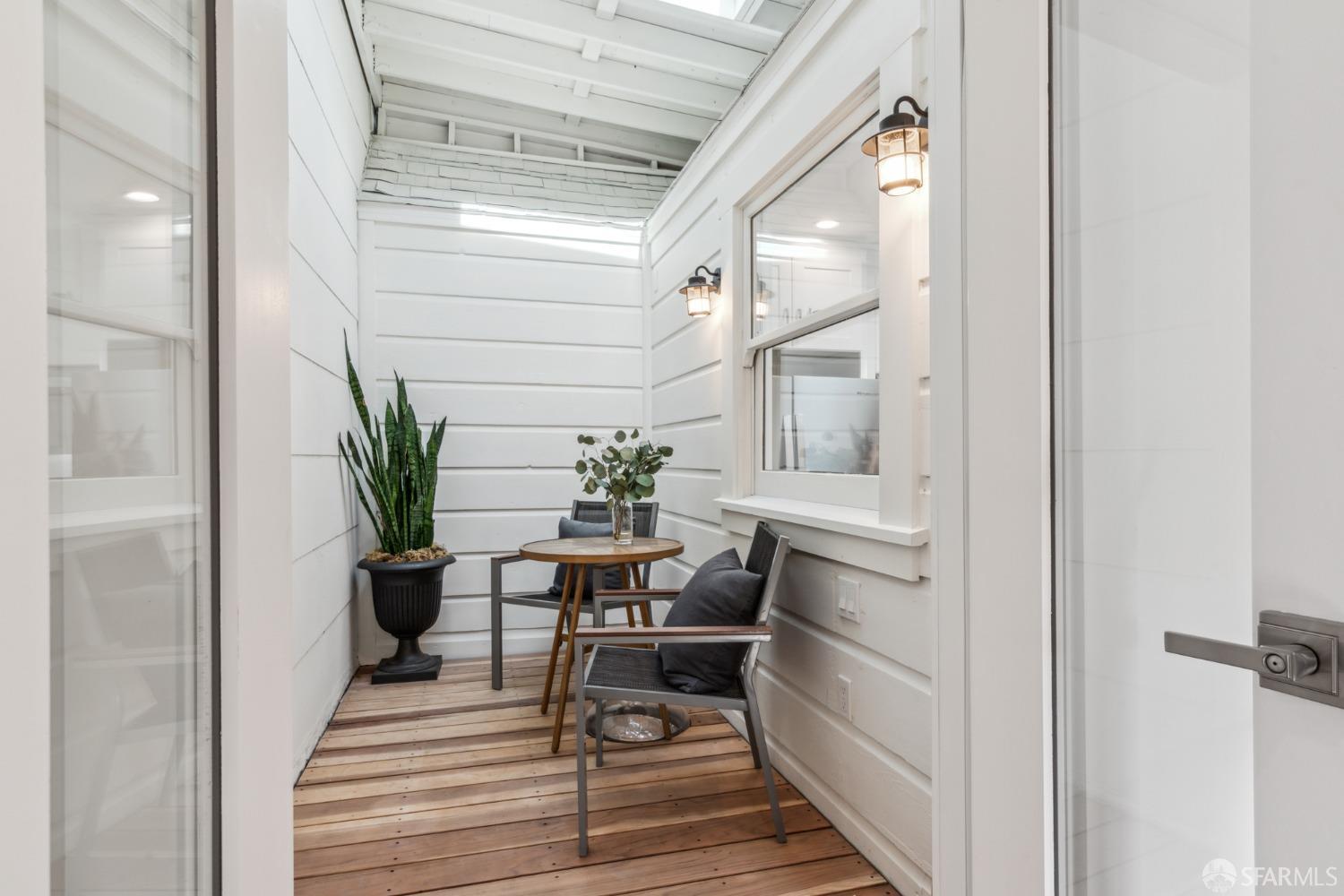89 Sequoia Way