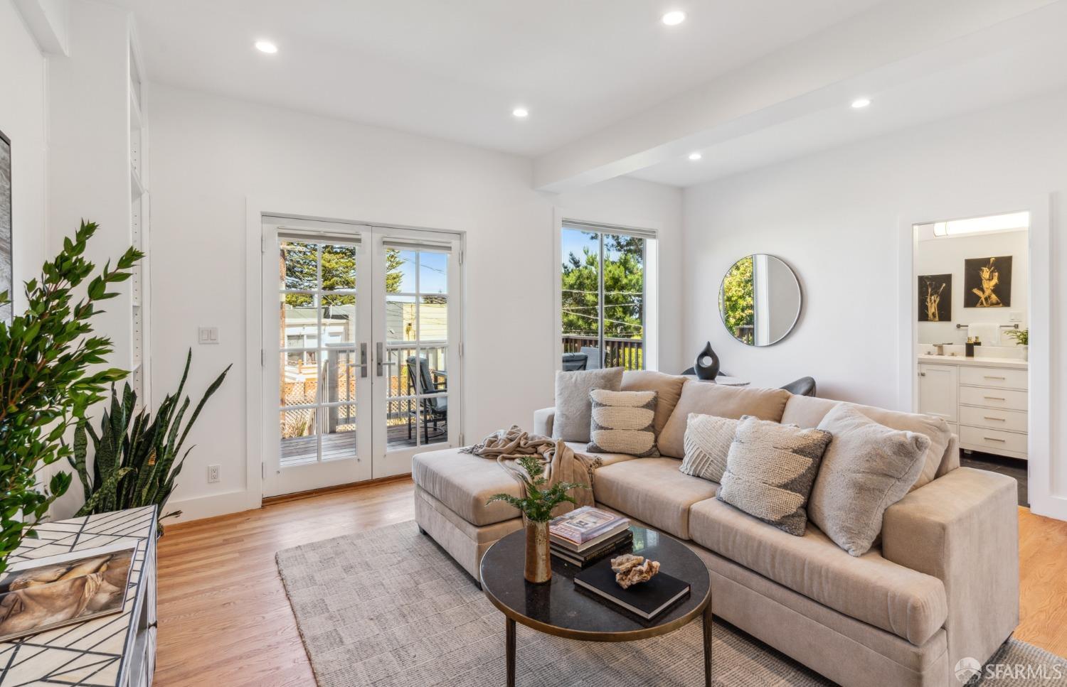 89 Sequoia Way