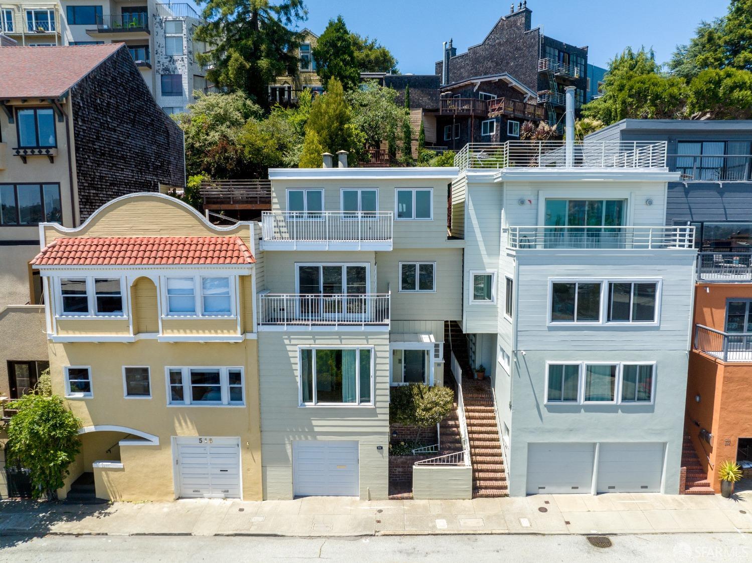 512 Roosevelt Way