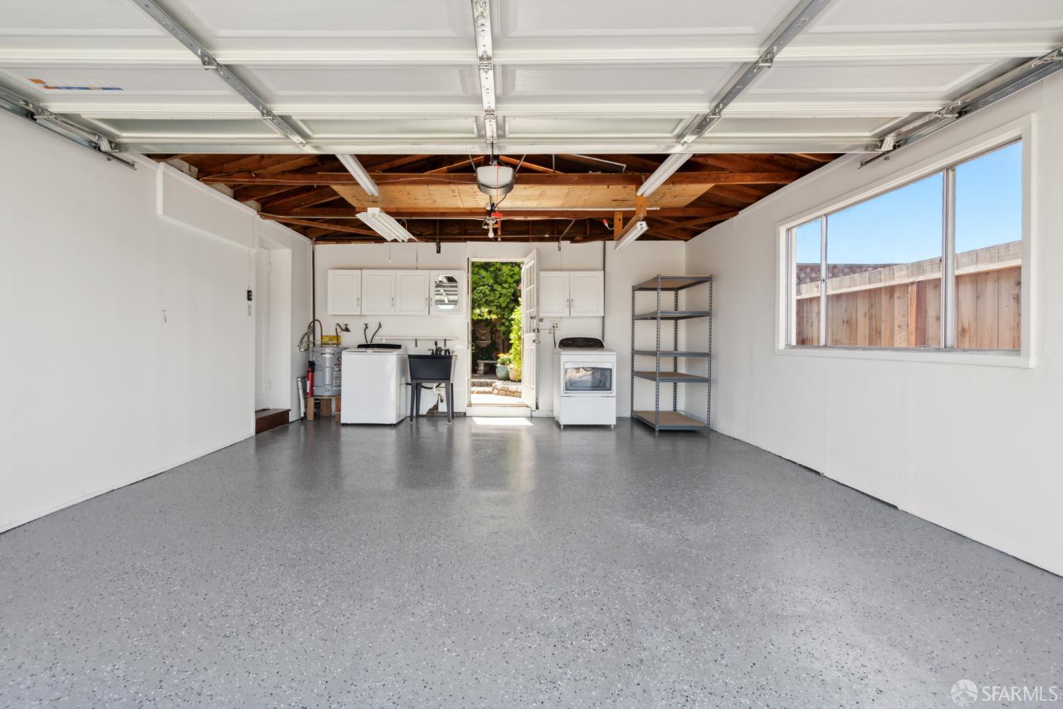 1401 Santa Lucia Avenue