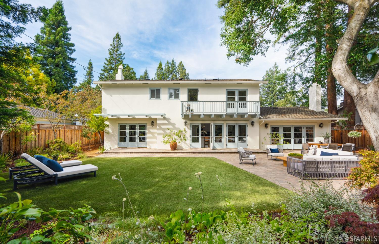 1135 Hidden Oaks Drive