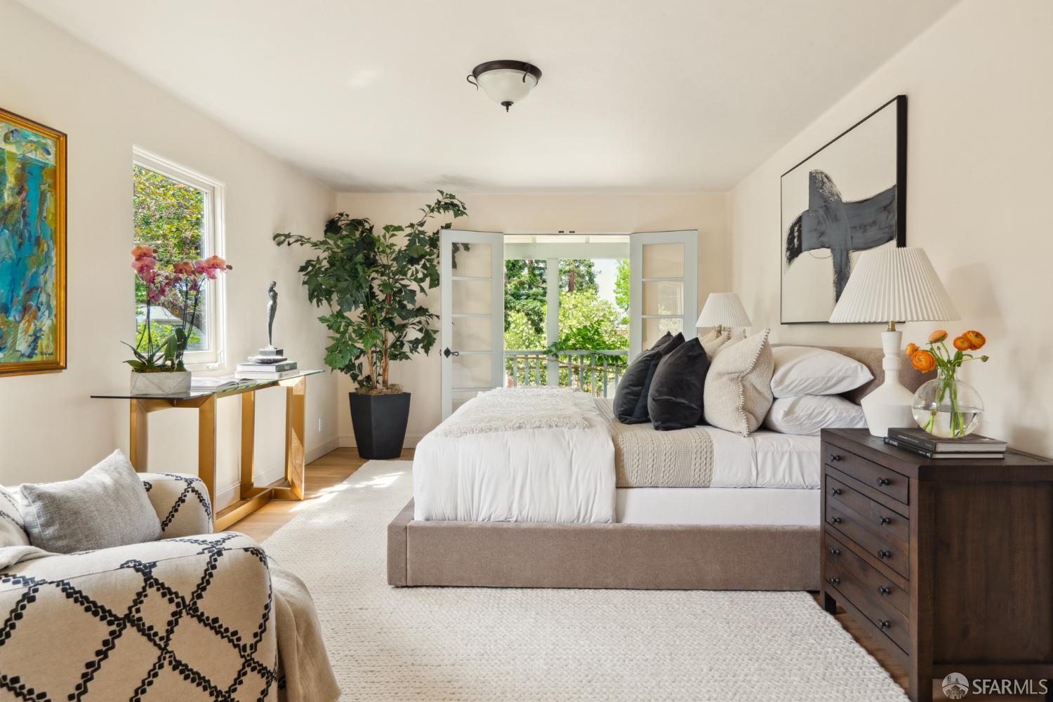 1135 Hidden Oaks Drive