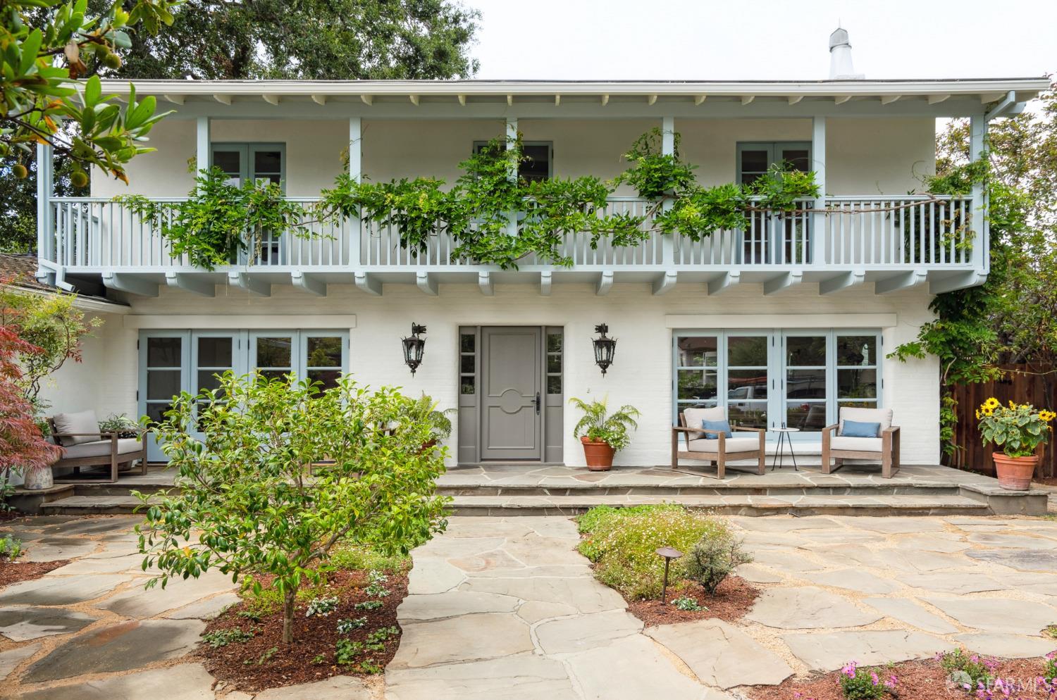1135 Hidden Oaks Drive