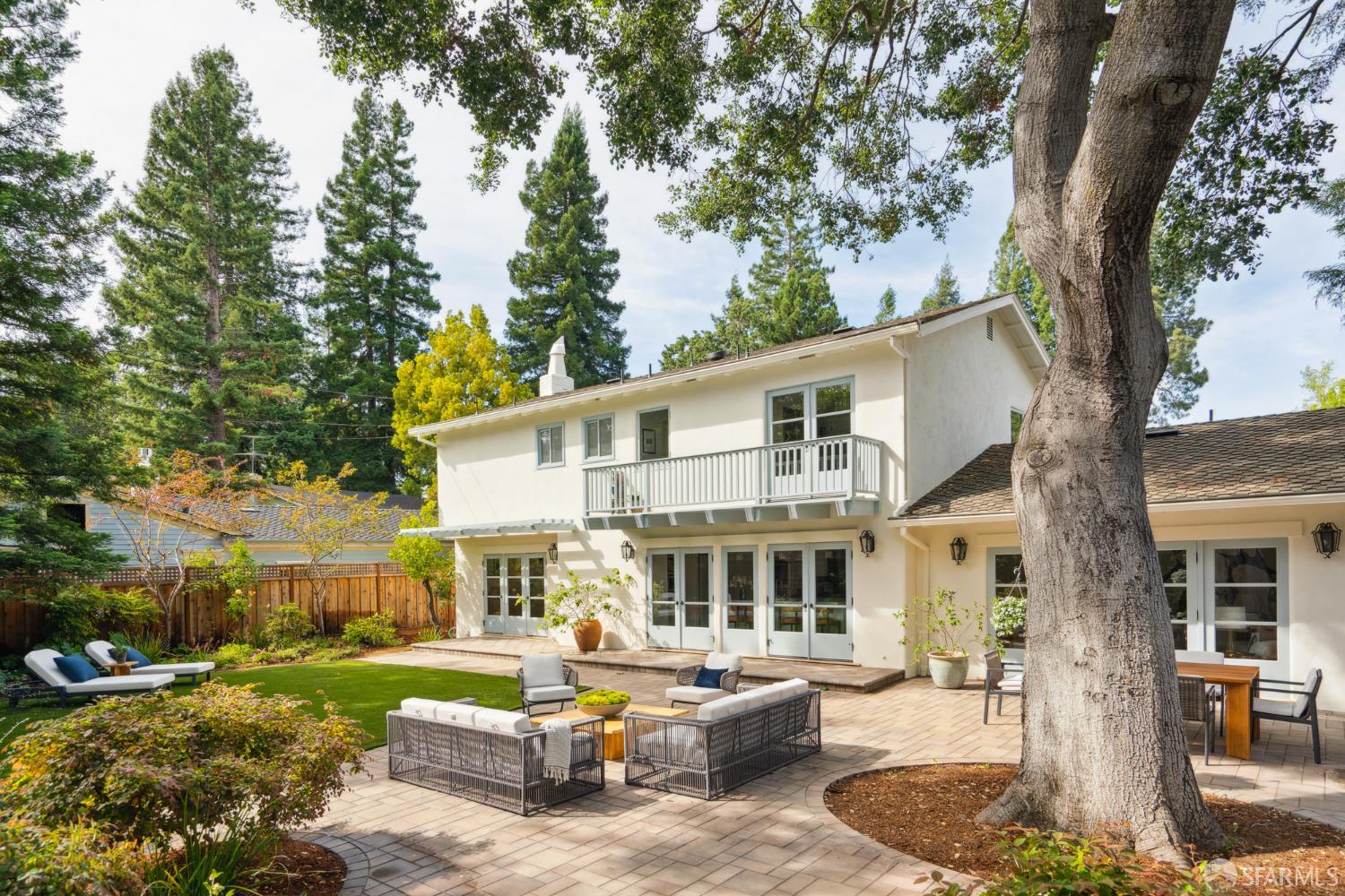 1135 Hidden Oaks Drive