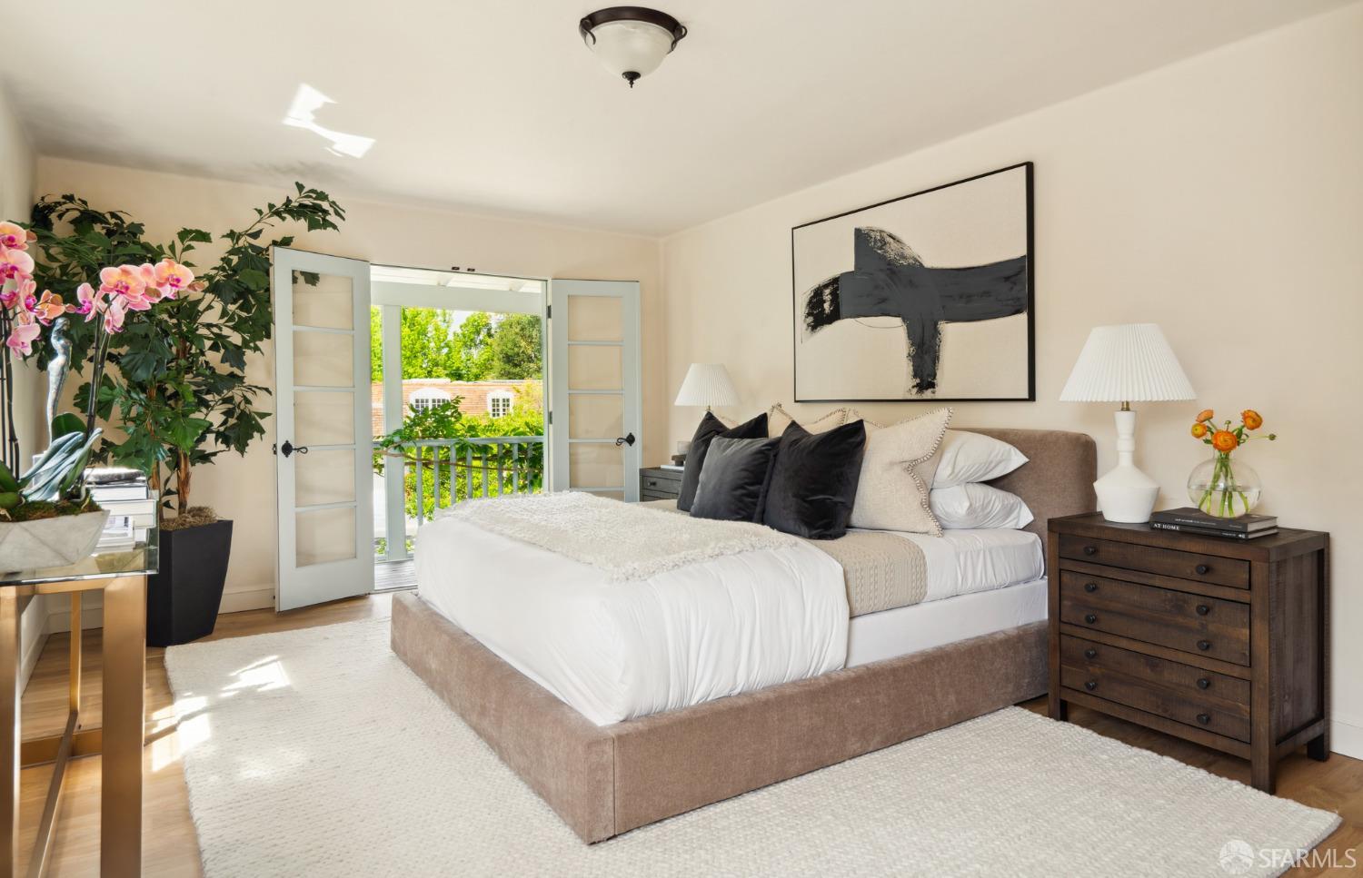 1135 Hidden Oaks Drive