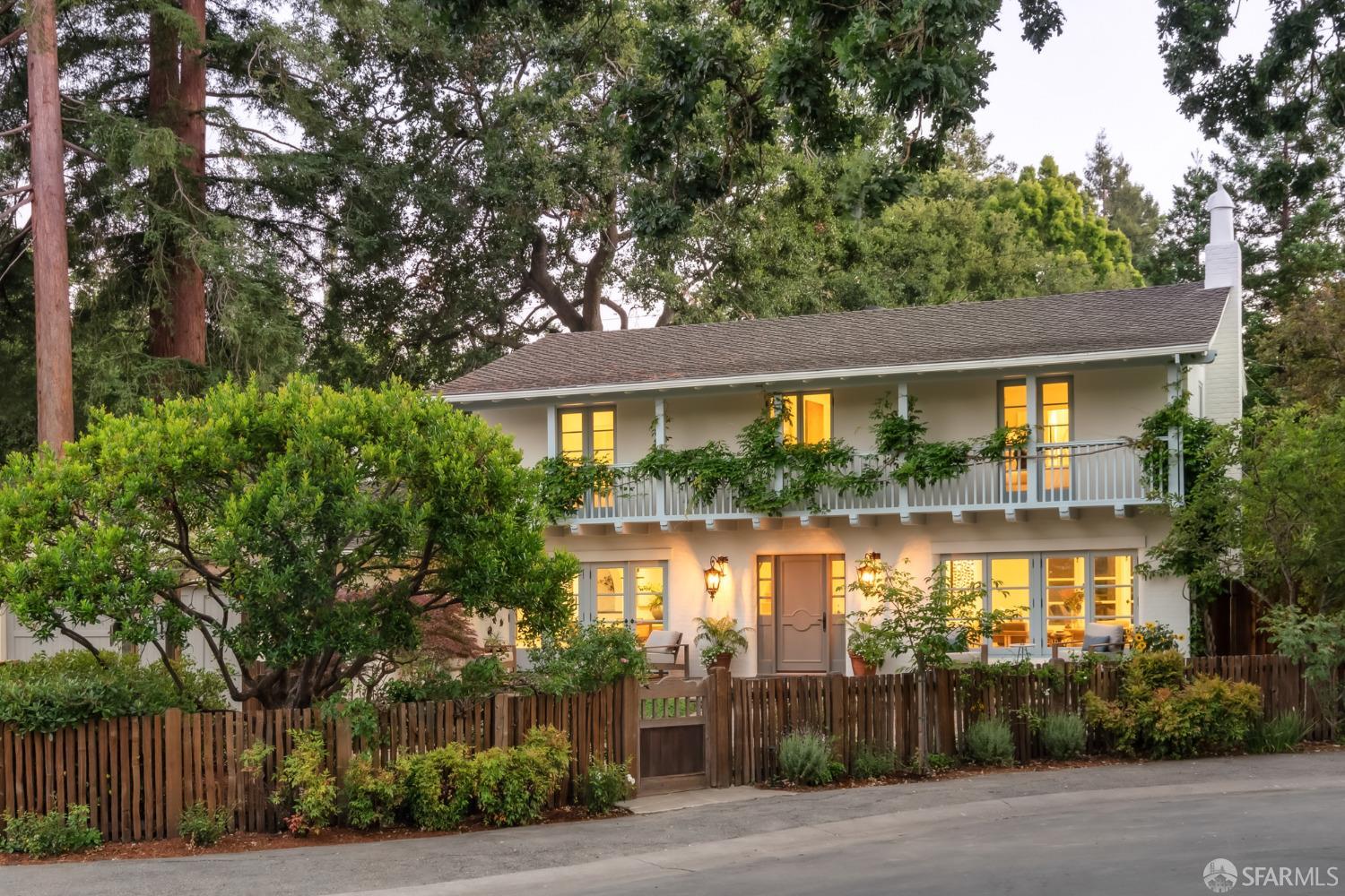 1135 Hidden Oaks Drive