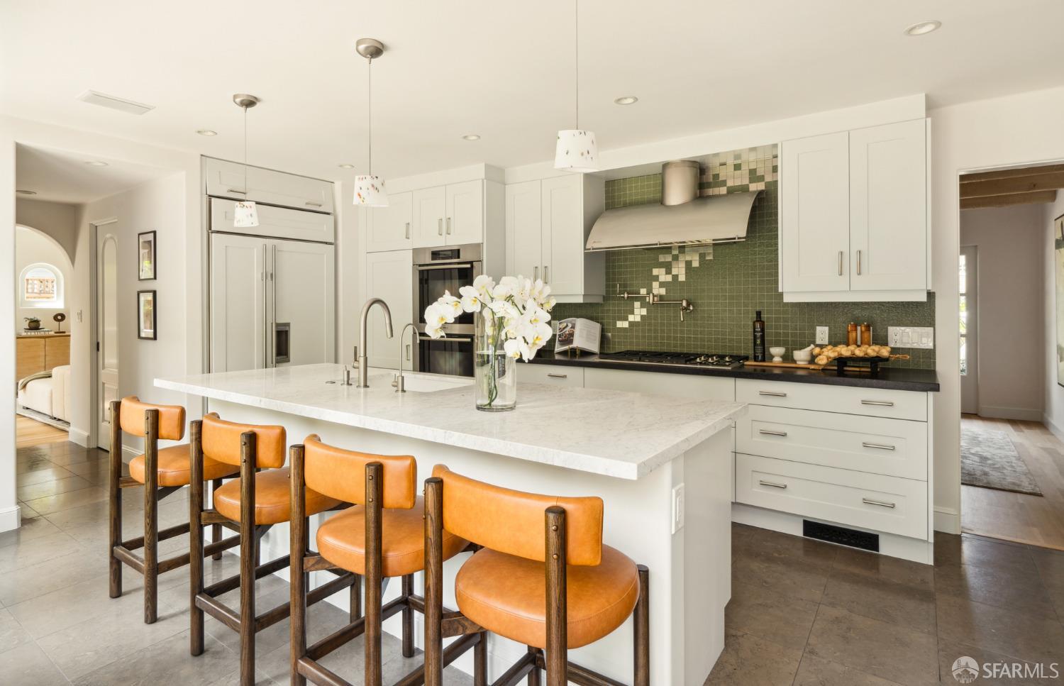 1135 Hidden Oaks Drive