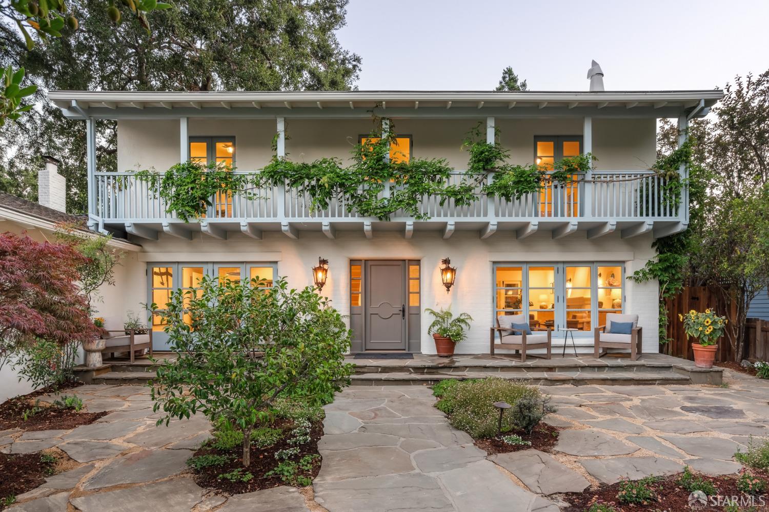 1135 Hidden Oaks Drive