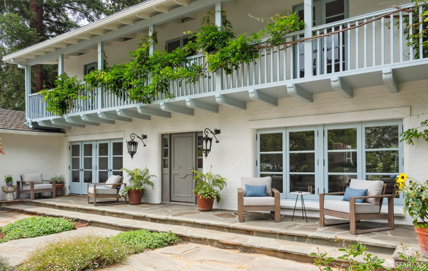 1135 Hidden Oaks Drive