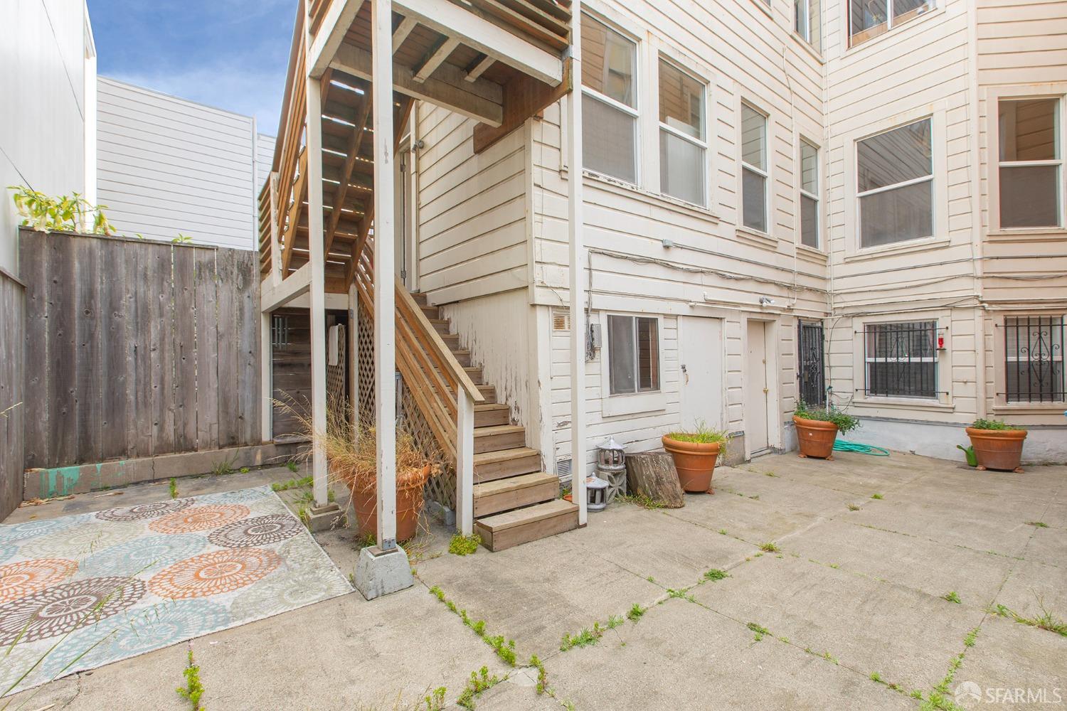 1614 Grove Street
