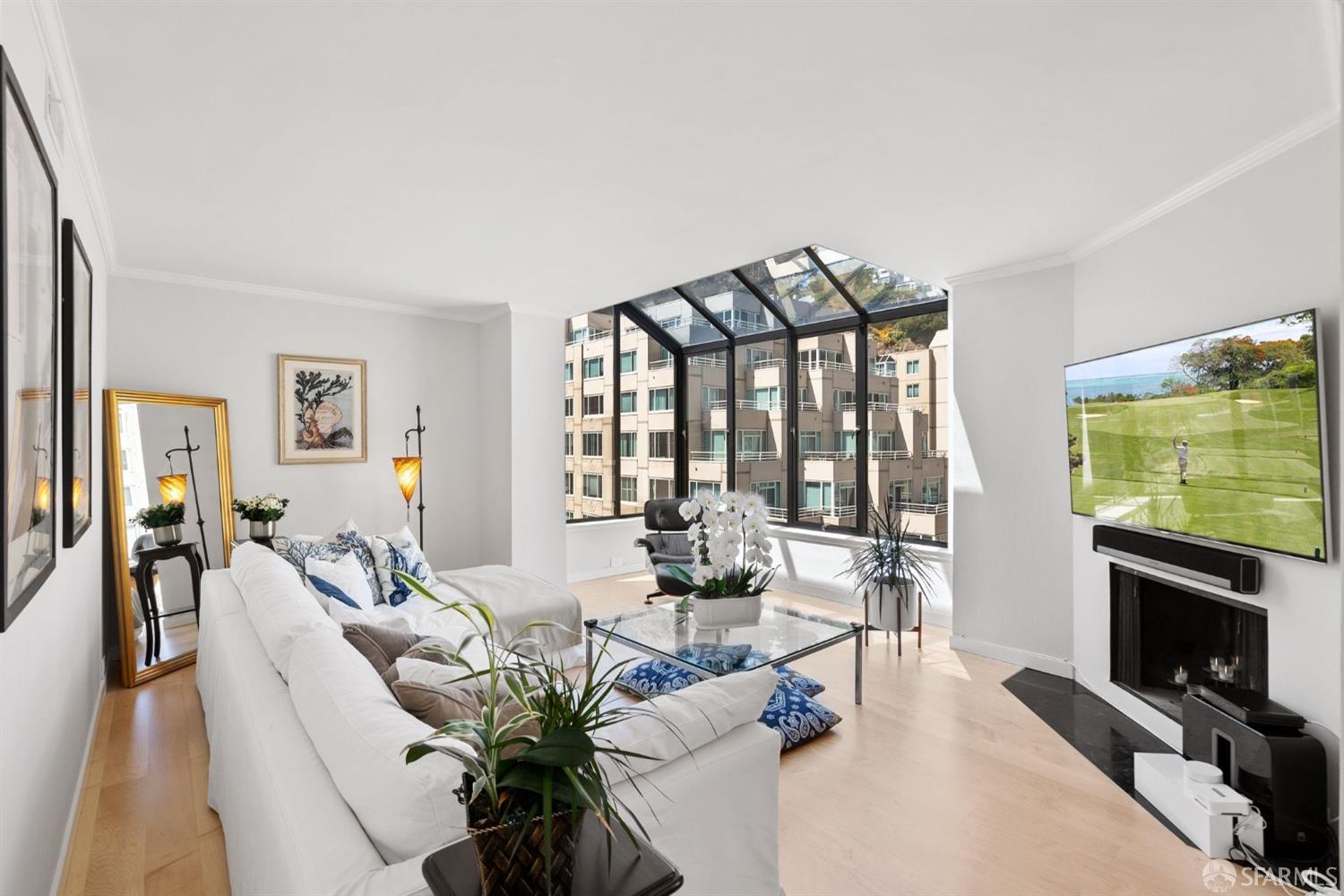 152 Lombard Street # 707