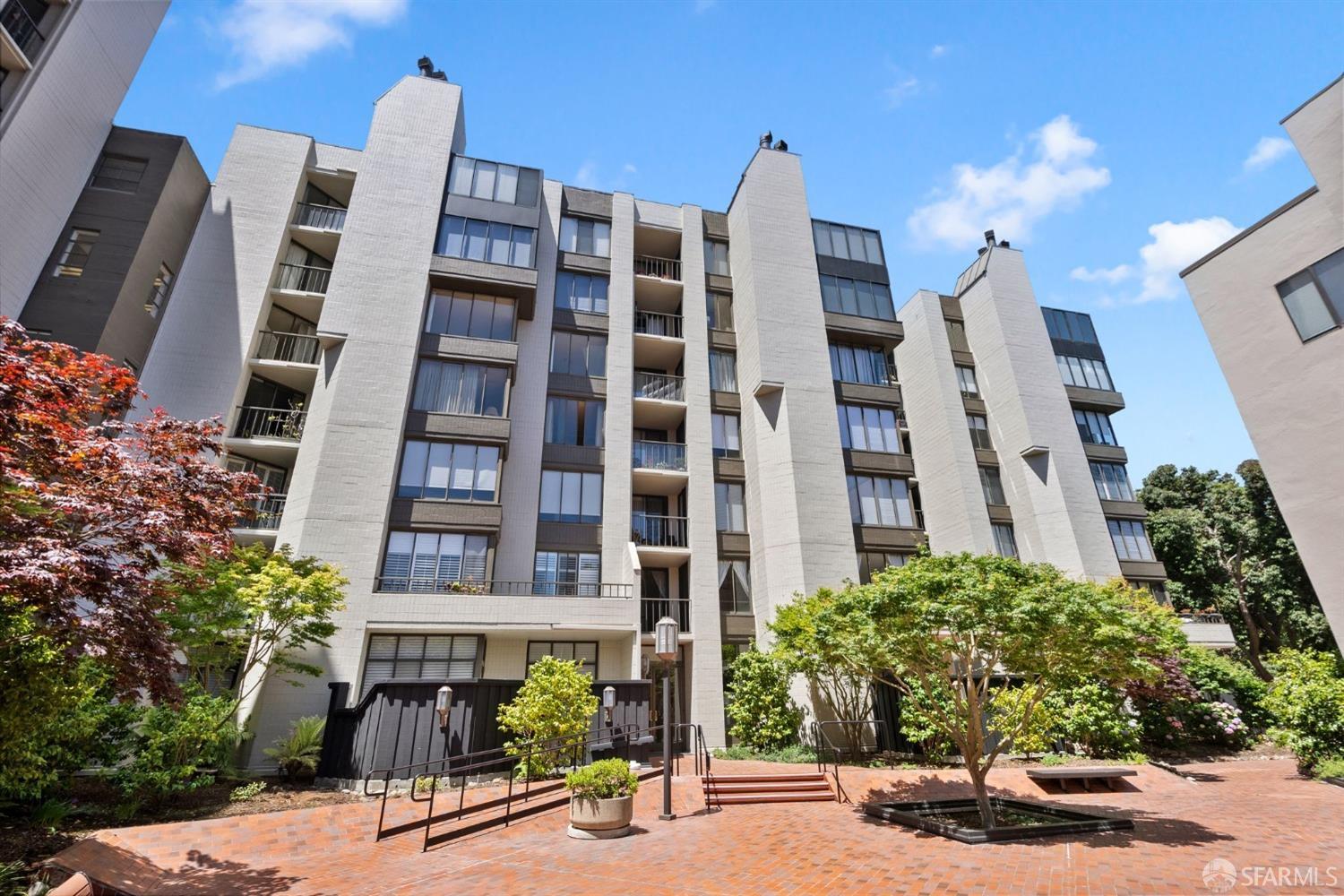 152 Lombard Street # 707