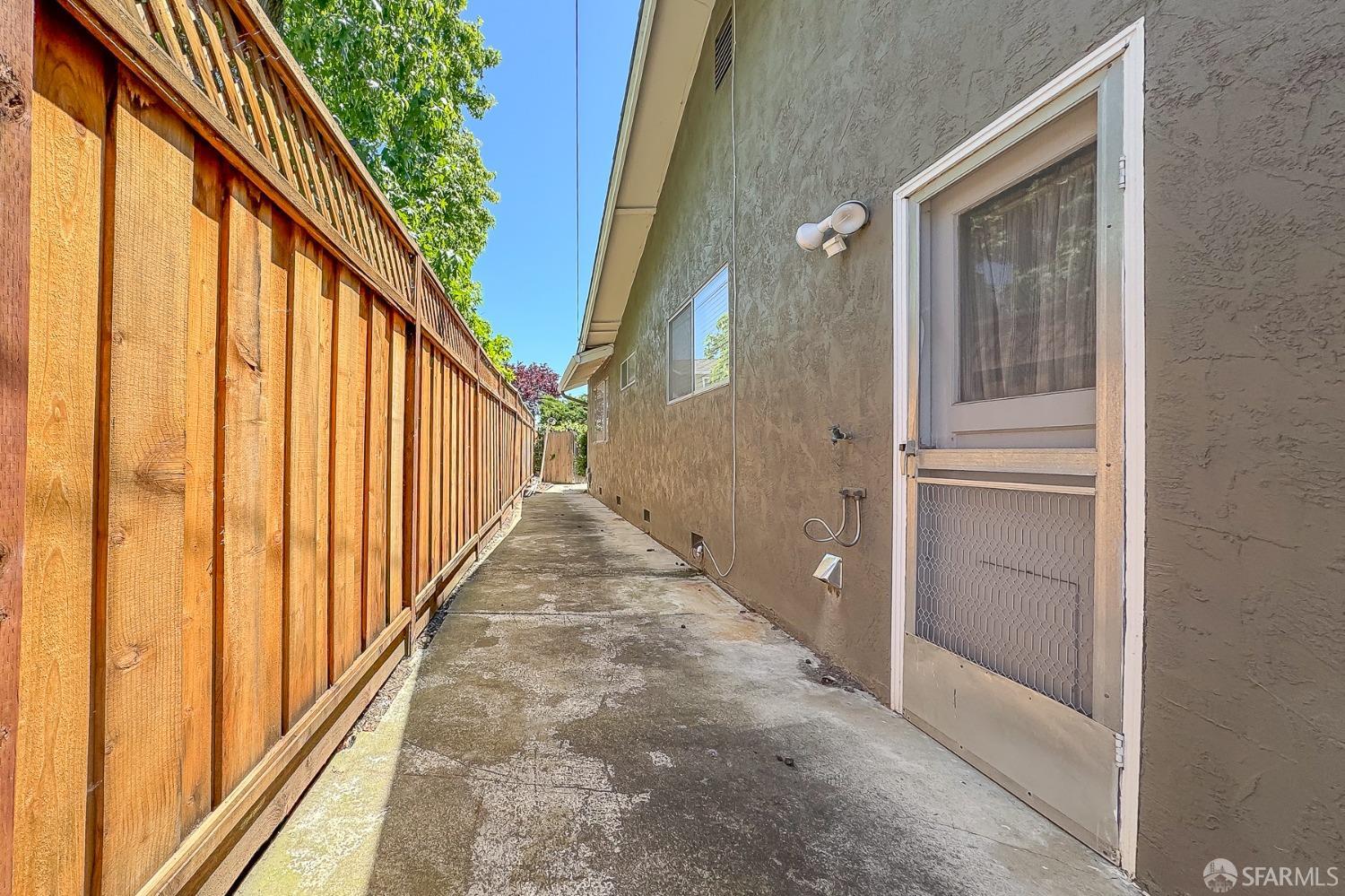 3712 Northpark Court