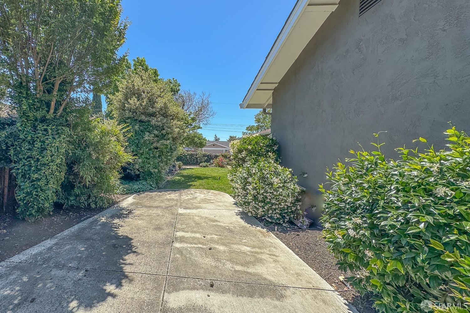 3712 Northpark Court