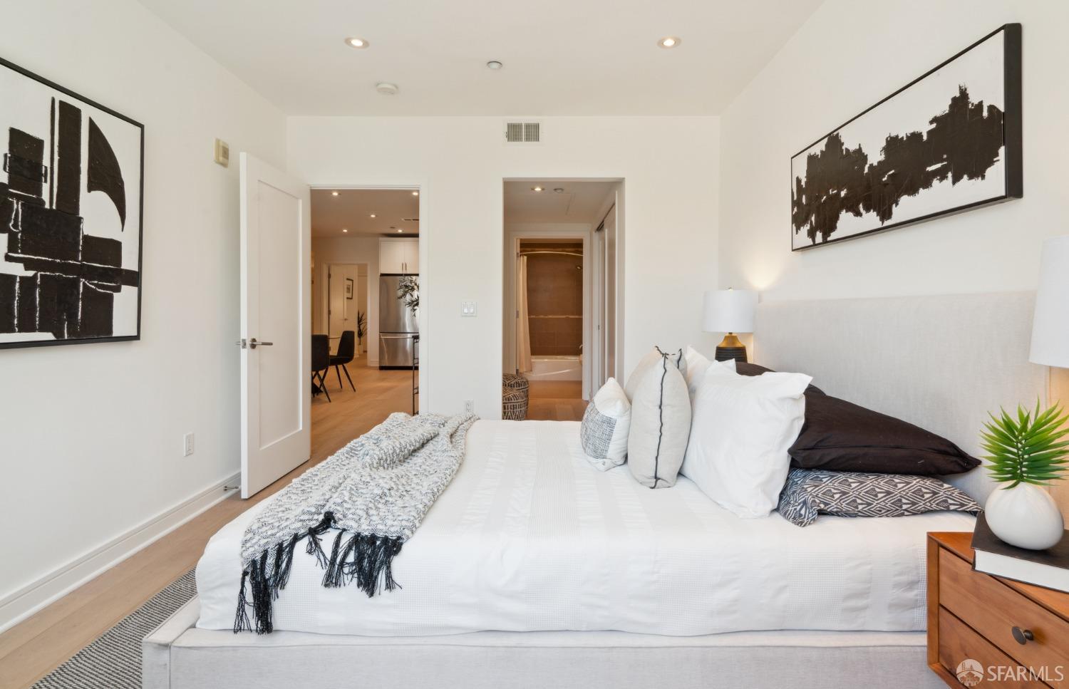 1725 Washington Street # 8