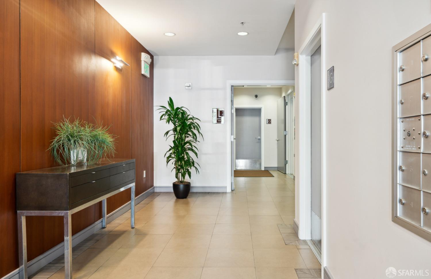 1725 Washington Street # 8