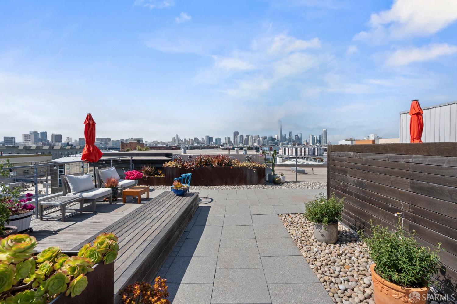 415 De Haro Street # 402