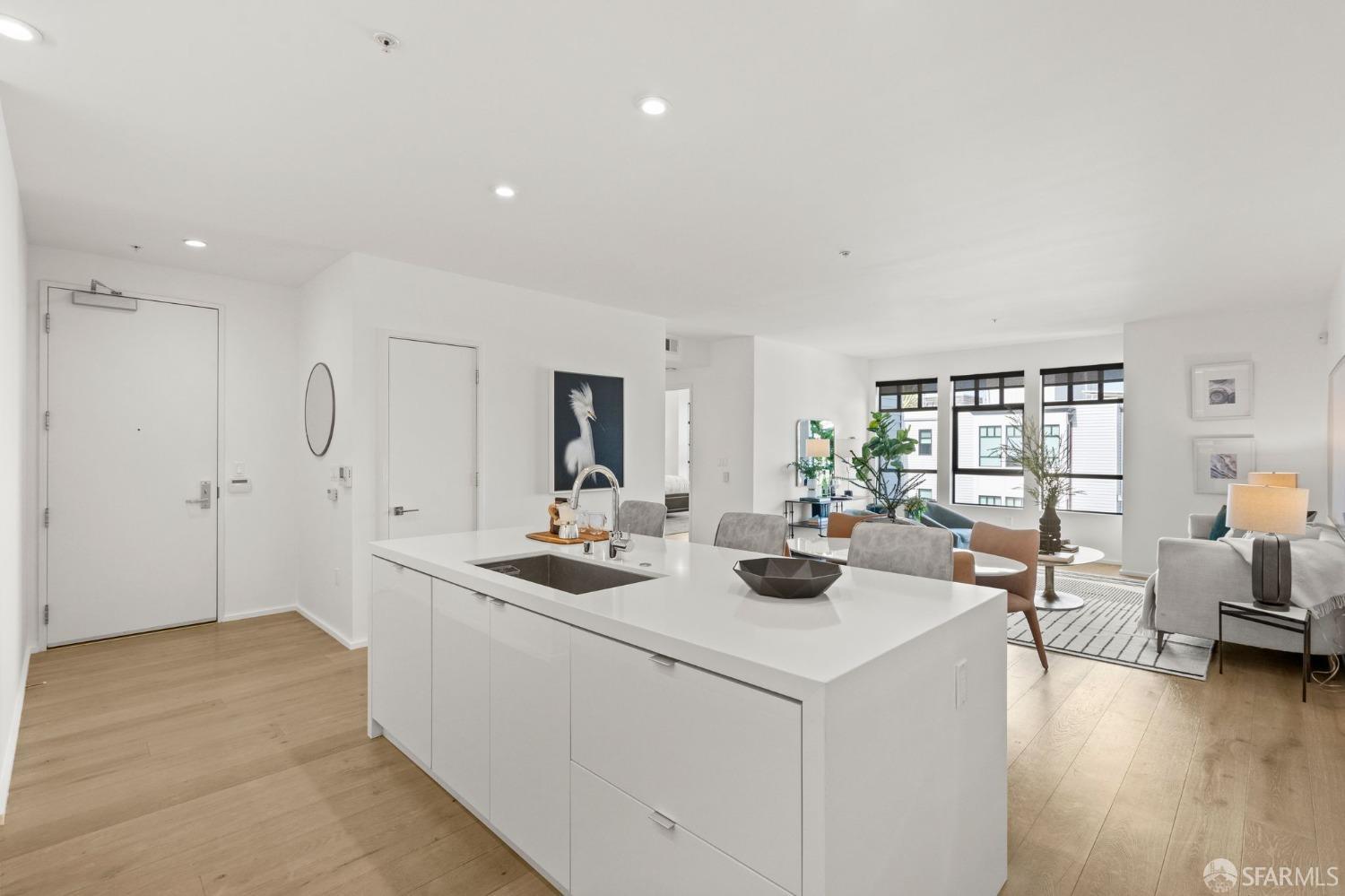 415 De Haro Street # 402
