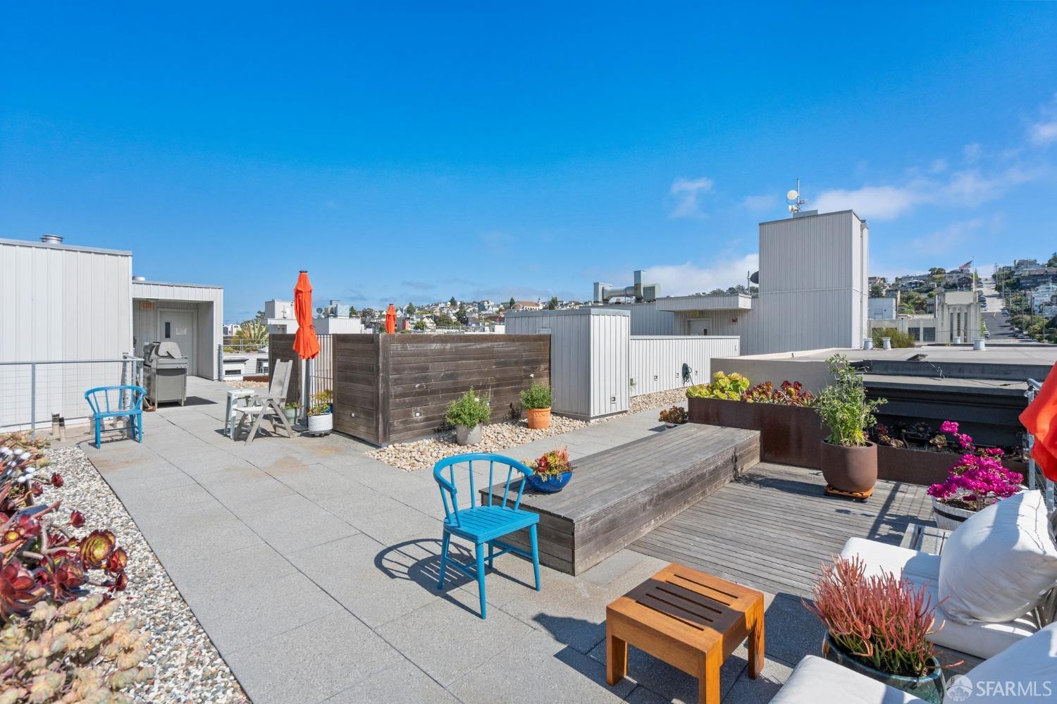 415 De Haro Street # 402