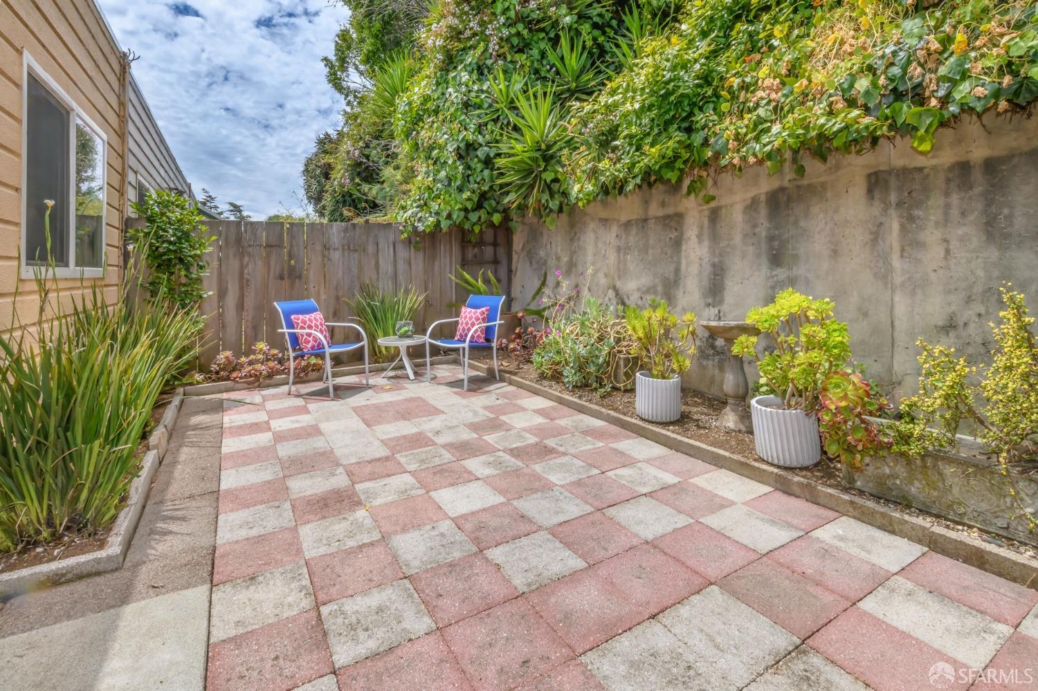246 Holladay Avenue