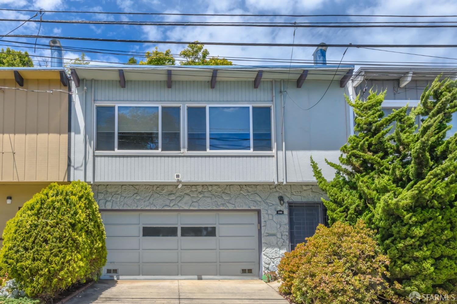 246 Holladay Avenue