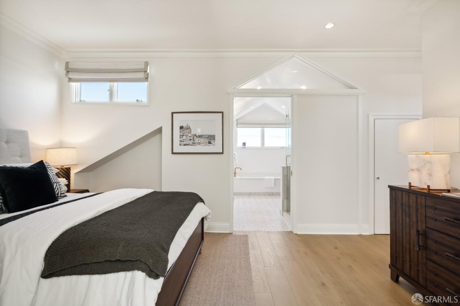 323 7th Avenue # 3
