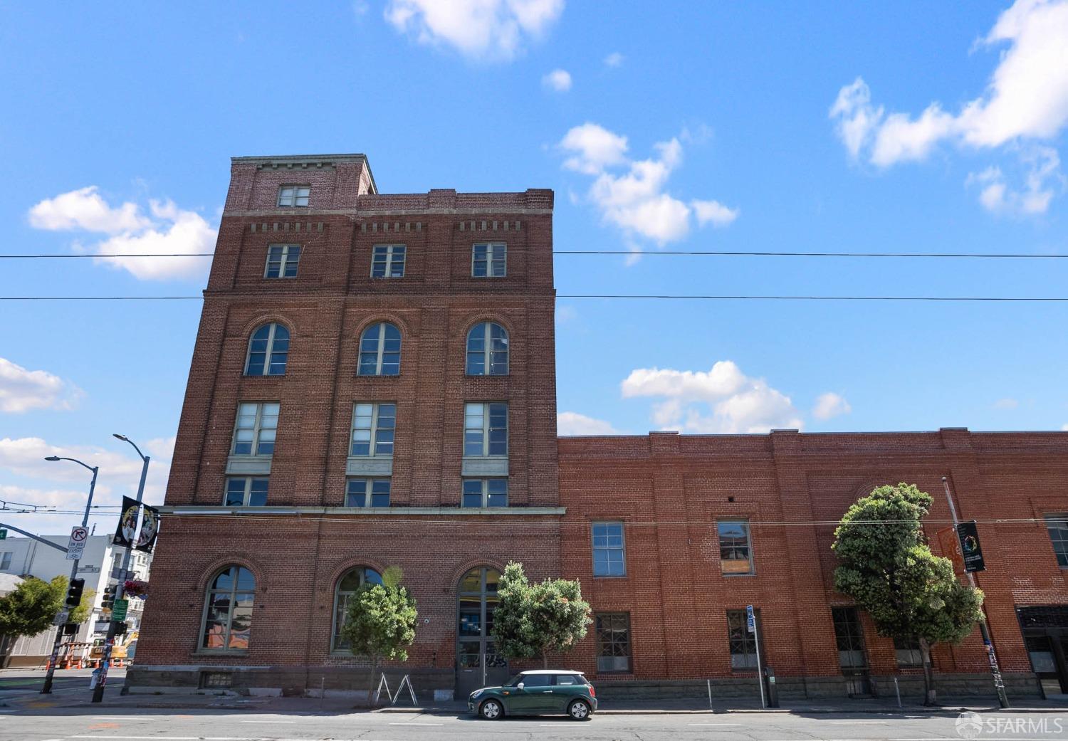 1489 Folsom Street # 2A