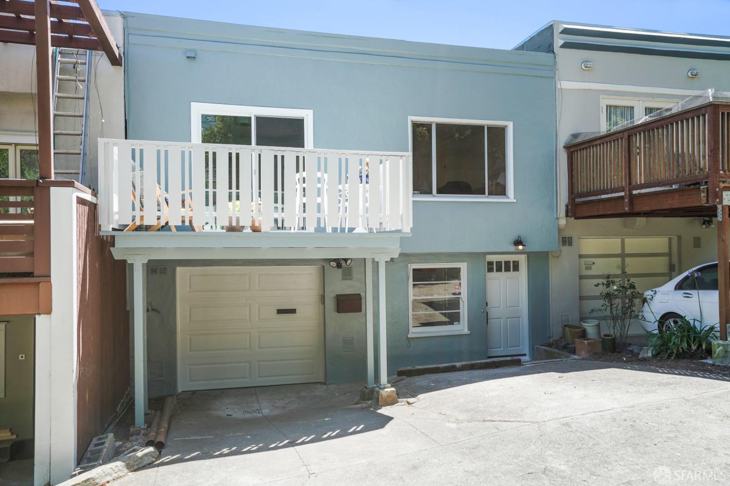 850 Castro Street