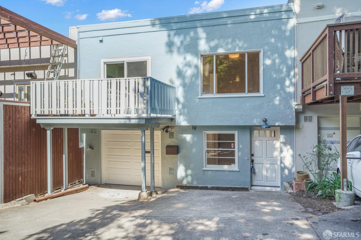 850 Castro Street