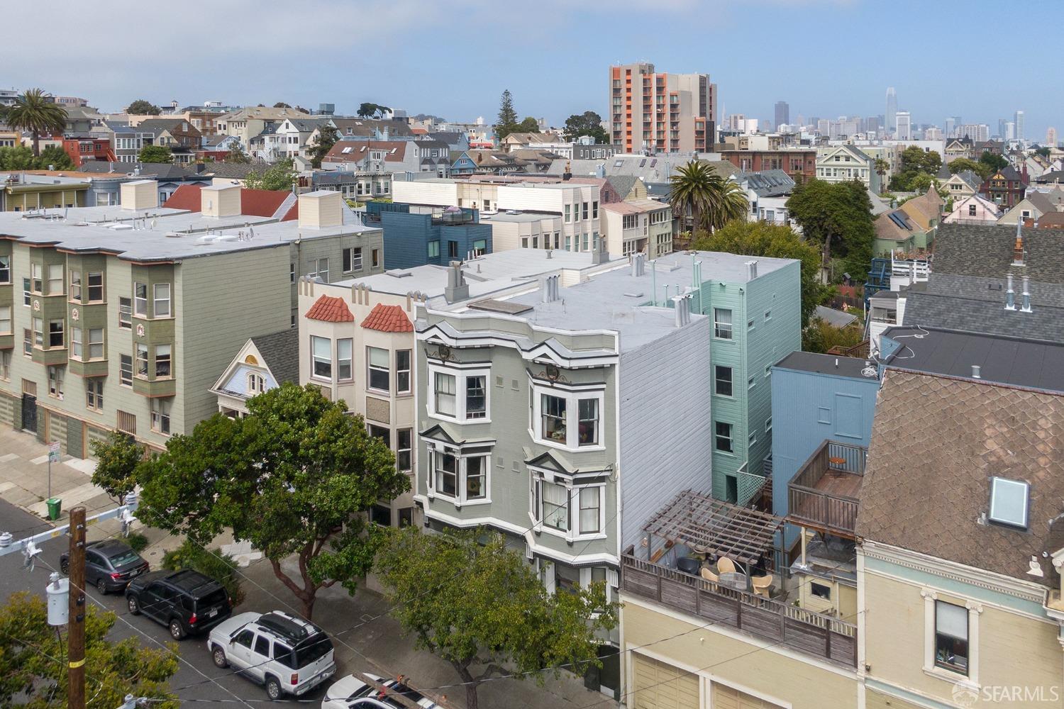 628 Lyon Street