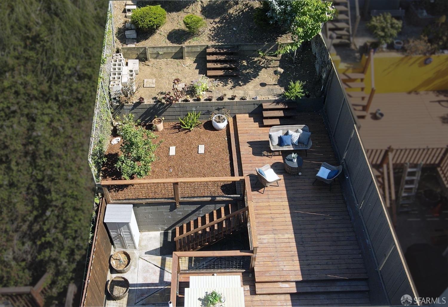 927 Dwight Street
